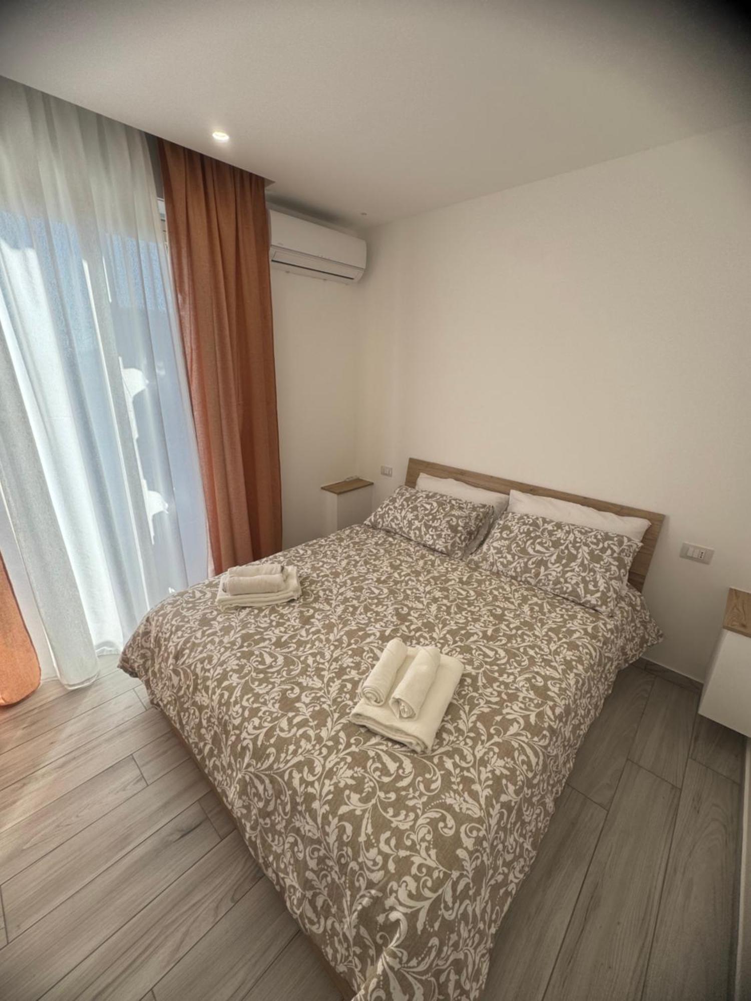 Appartamento Albahouse Aeroporto di Catania Fontana Rossa Esterno foto
